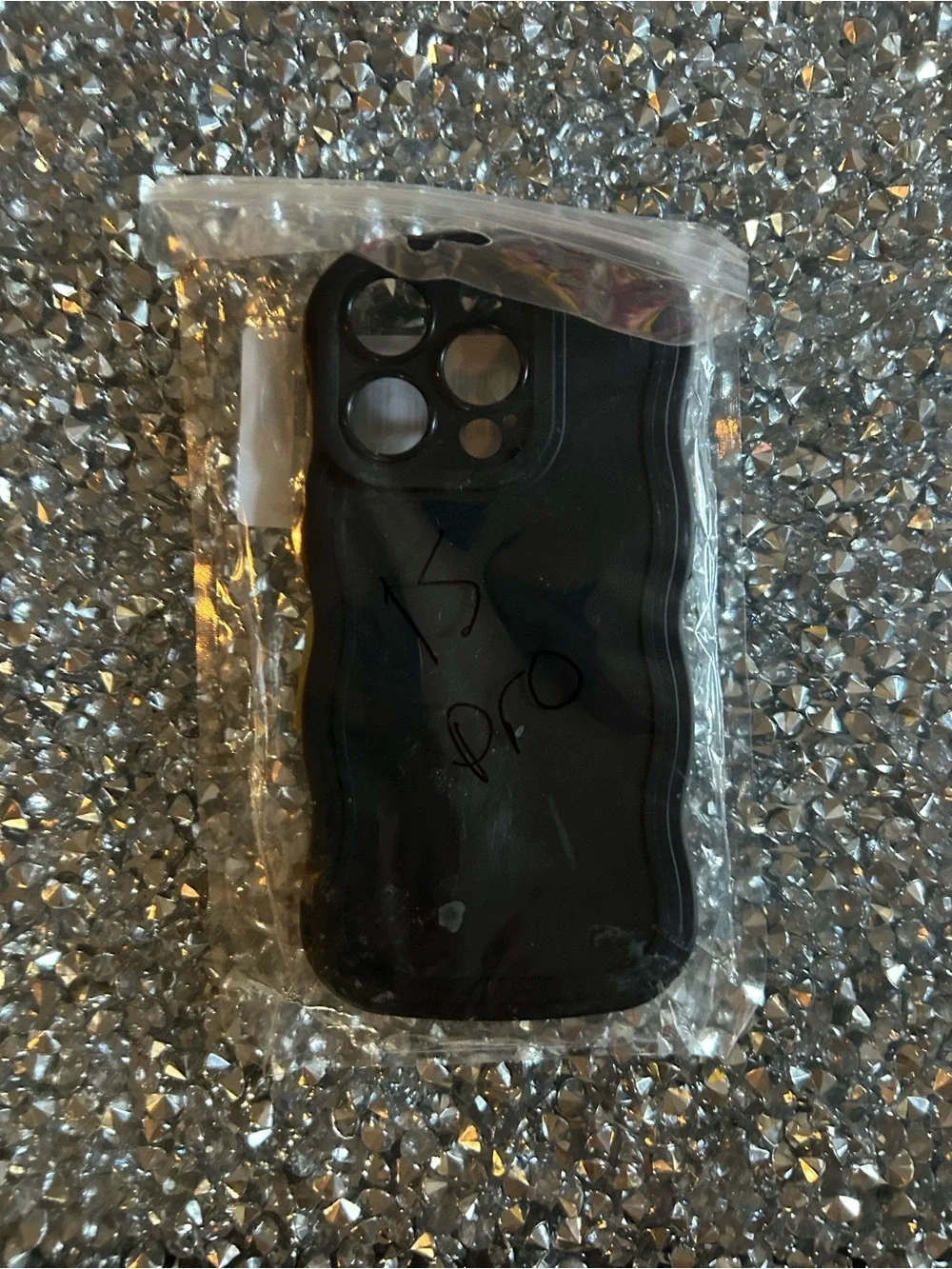 iPhone 15 pro Black Silicone Wavy Camera Protective Phone Case